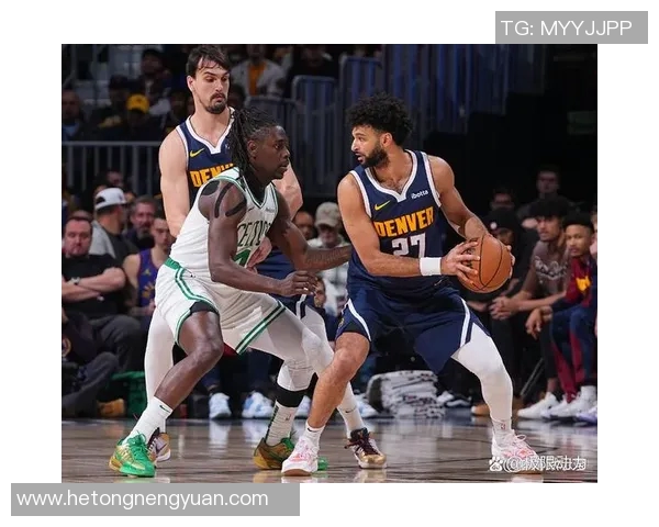 掘金队在第三节的表现分析与战术调整探讨